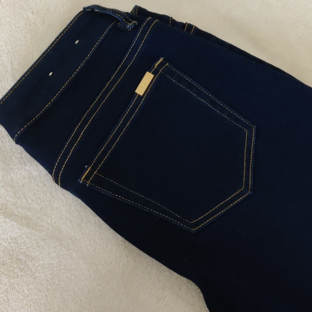 Jeans - Picture 3 of 3